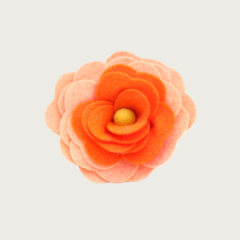 Collar Flower - Magnolia