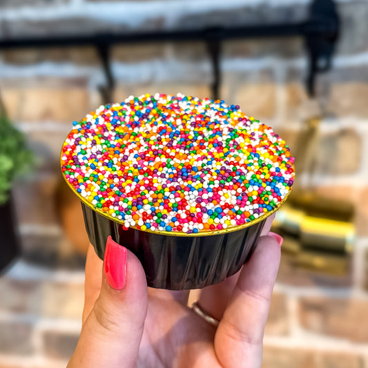 WET NOSE Dot Cake Dog Treat