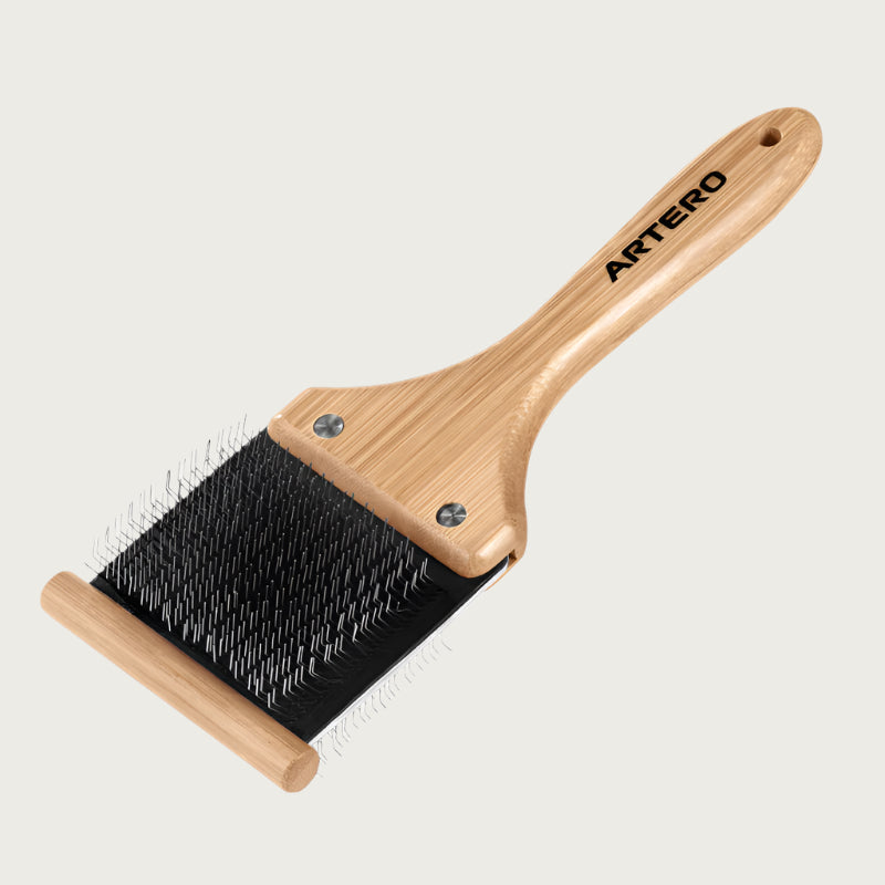 Pet slicker brush with bamboo handle, and black pad with thin, angled metal pins. Size M.