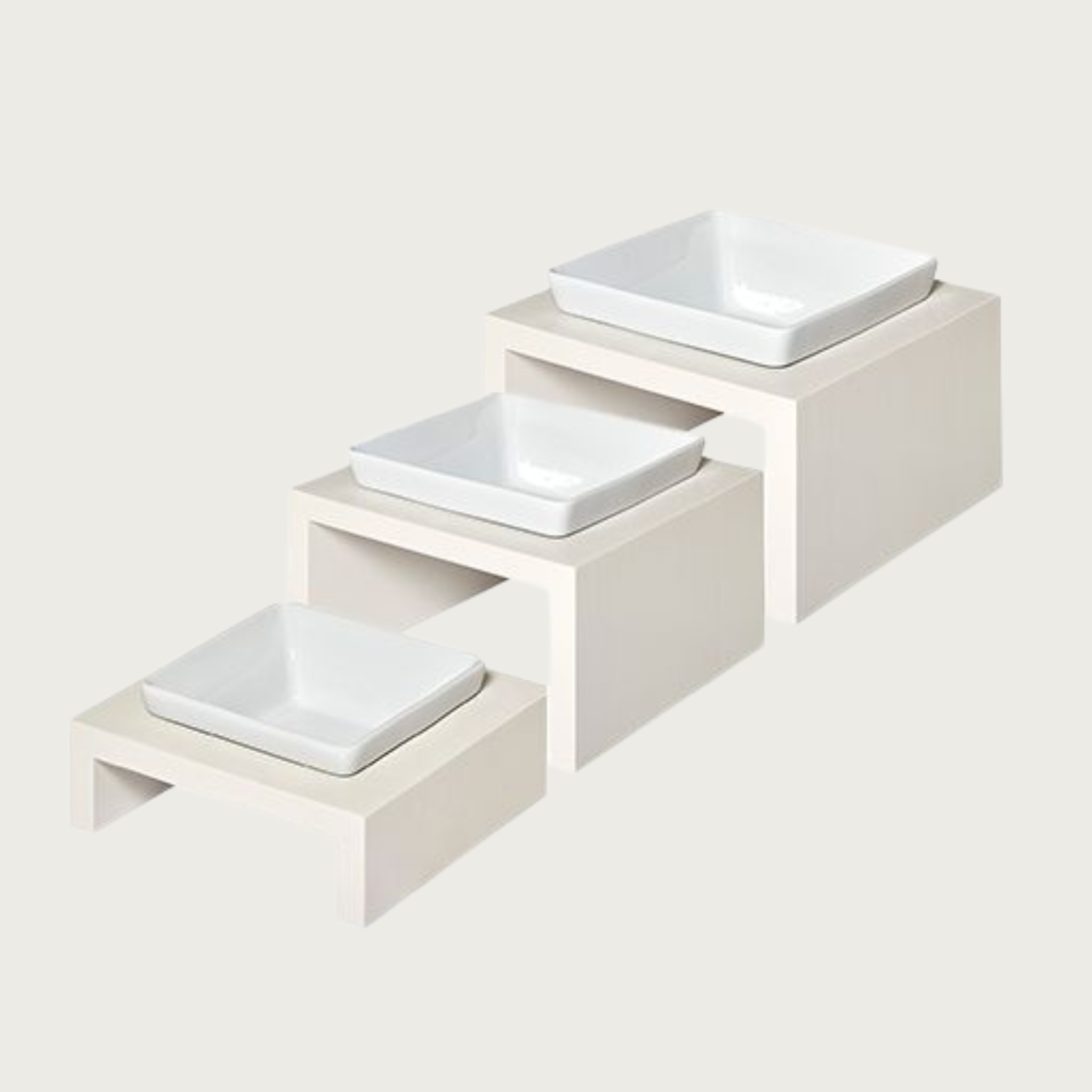 Three Fresco feeders side by side to show size difference.