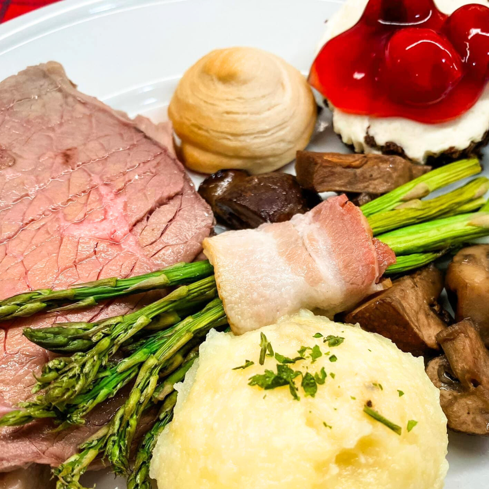 WET NOSE Christmas Dinner for Dogs