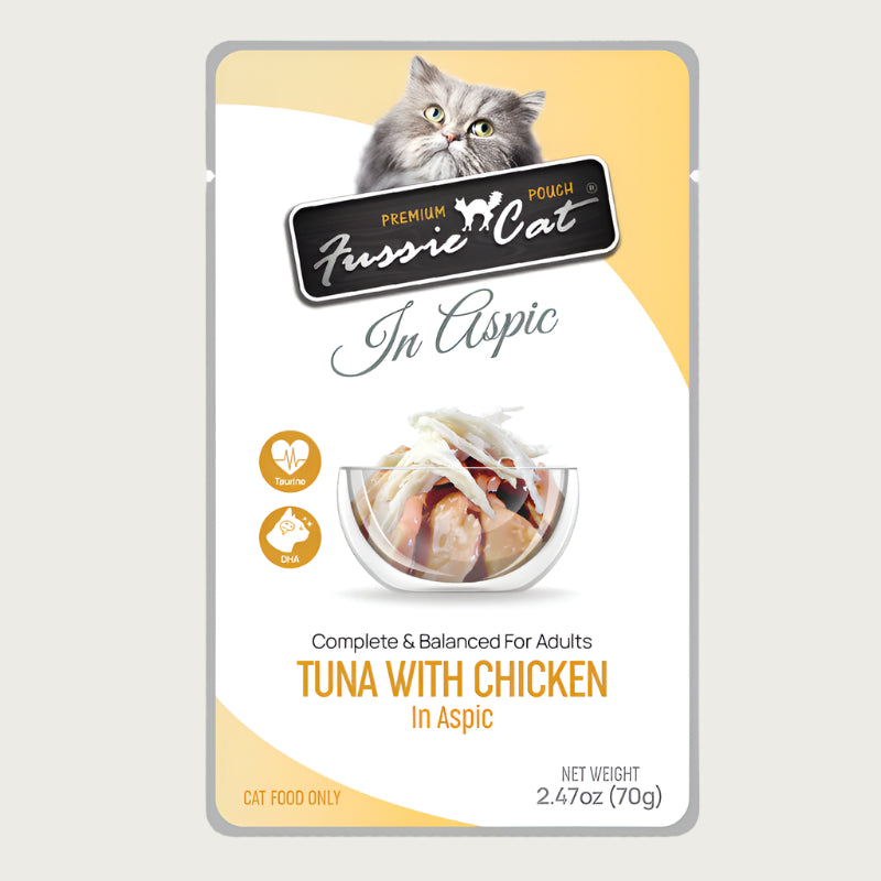 A 2.47 oz pouch of Fussie Cat complete & balanced adult cat food, tuna with chicken in aspic. Image in center shows flaked tuna and shredded chicken.