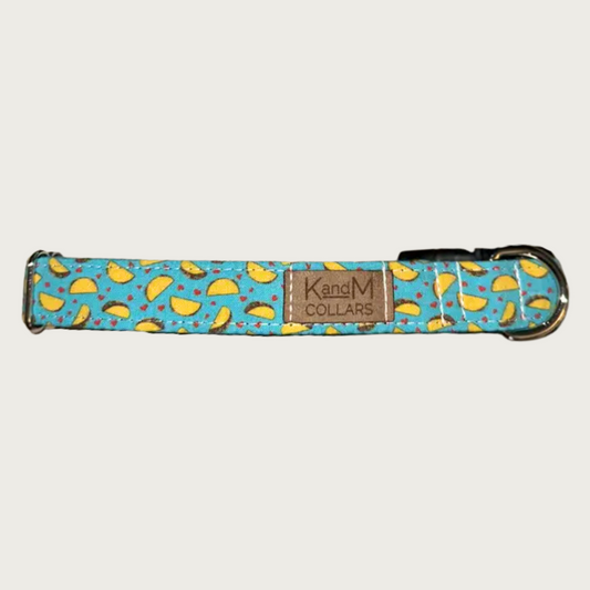 1" width dog collar with mini tacos on a teal background, with tiny red hearts scattered throughout.
