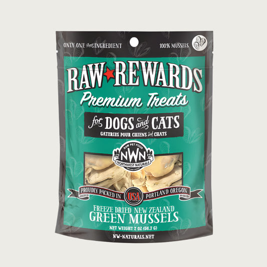 A 2 ounce bag of Northwest Naturals freeze-dried raw New Zealand green mussels treats for dogs and cats. Clear window on bag shows whole, meat-only mussels, each about 2 inches long.