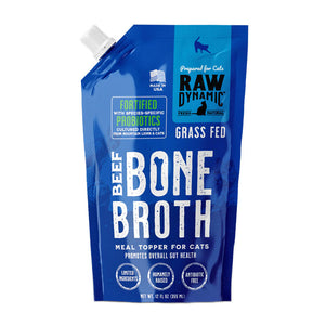 Raw Dynamic Beef Bone Broth for cats in a blue pouch, featuring grass fed beef  ingredients packed with probiotics and nutrients, ideal as a healthy meal topper for cats.