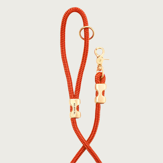 Alternate view of the Cider marine rope leash, showing a closeup of the handle and clasp sections.