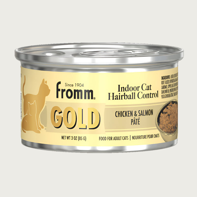 A 3 oz can of Fromm Gold Indoor Cat chicken & salmon pâté food for adult cats.