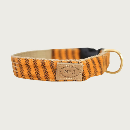 Squash Tweed Collar